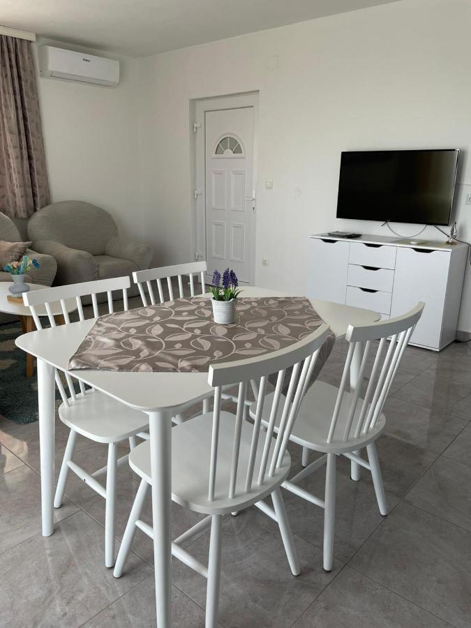 Apartmani Mateja Kaštela Eksteriør billede