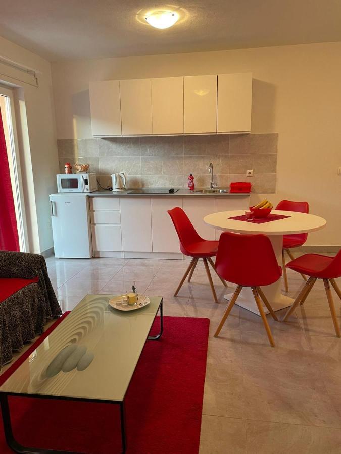 Apartmani Mateja Kaštela Eksteriør billede